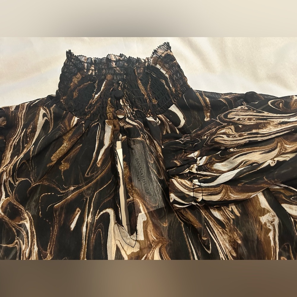 Elegant Brown Patterned Women's Top - Picture 6 of 10